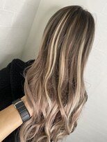 ユートピア(U topia)&nbsp;#ミルクティーグレージュ　#ハイライト　#エクステ