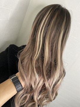 ユートピア(U topia) #ミルクティーグレージュ　#ハイライト　#エクステ