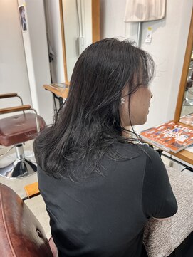 ロカ 表参道(loka) ブルーブラック/アッシュ[表参道/ブリーチ/ハイライト]Mai