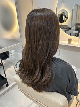 シダ(sida SAIIN) 【牧内】オリーブベージュ/Aujuaトリートメント/20代30代