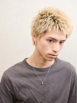 ララルーモ(LaLarOomo) 刈り上げないハイトーンスパイキーショート