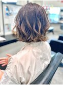 20代30代オススメ切りっぱなしボブのコテ巻きスタイル
