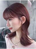 チェリーピンクでこなれミディ☆顔周りレイヤーカット