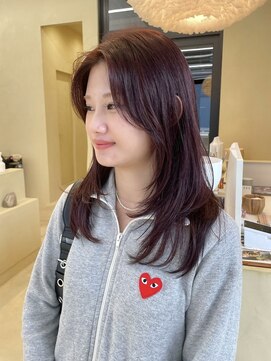 スニュウ(snuw) 【snuw mina】レイヤーカット/透明感カラー/伏見/ワインレッド