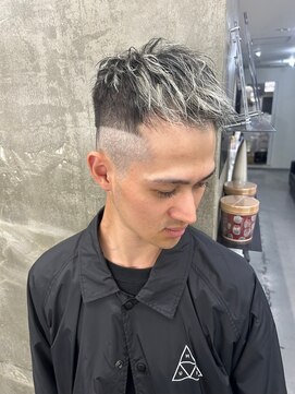 メンズサロン キング 梅田店(Men’s salon K!ng) 波巻きツイストスパイラルパーマ/フェザーパーマ/眉毛/メンズ