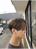 オリーブベージュカラー