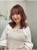 ピンクベージュ