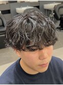 無造作なのに収まるシャドウパーマ