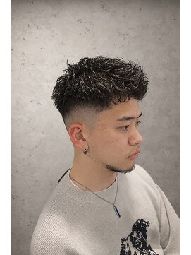 ワンワンオー バーバーショップ 長浜店(@110 BARBER SHOP) 束感ショート×ハイフェードで魅せる、男の質感