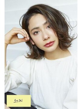 ラレイ(Lalei) 表参道駅/青山 大人かわいいボブ×ハイライト 辻幸奈