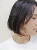 インナーカラーのシンプルボブ