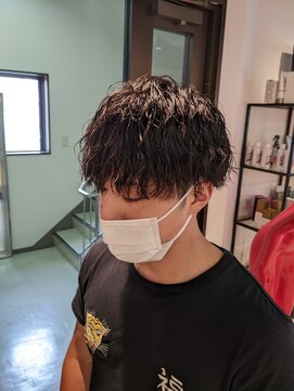 コワファーストナガサキシャンプーボーイ(COIFF1RST NAGASAKI SHAMPOO BOY) 波巻きスパイラルパーマ×Vマッシュ