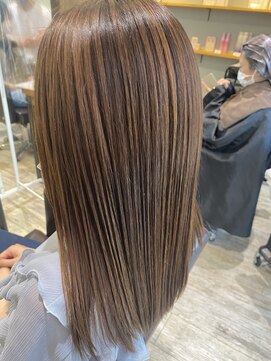 トレ(tre.) 甲子園口/髪質改善/白髪染め/ショート/酸性ストレート/美容室