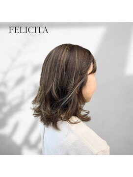 フェリシータ リコルソ(FELICITA RicorsO) 【FELICITA】ハイライトミディ《木村》