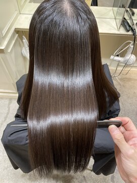 ロロ(ro-ro) 【恵比寿 ro-ro】これぞ、潤艶髪 髪質改善美髪ストレート矯正