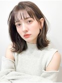 黒髪クラゲヘアーオリーブグレー小顔ココアベージュ