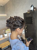 アチーブリス(achieve Liss)&nbsp;うなじスッキリアップヘア！結婚式 二次会 お呼ばれヘア