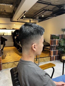 イッヒ 茅ヶ崎(IHHI) フェード風ベリーショート