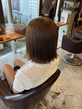 ルート ROOT ヘアサロン 外はね