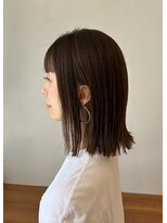 クベル(Kuvel)&nbsp;外はねボブ+透明感と艶のシルバーアッシュ