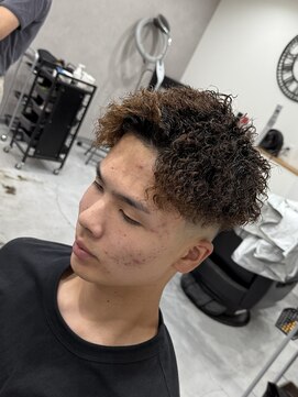 縁 ハナレ(en 870) スキンフェード×ツイスパ