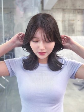 フィヴェント(Fivent) 黒髪ボブルフネビージュ小顔ワンレン顔まわり韓国レイヤーカット