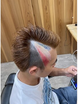 ヘアーフリーティー Hair freety 震災刈り，信号機カラー