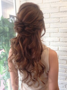 【大切な一時に☆ヘアセット￥2000】圧倒的なテクニックで創るスタイル♪【春吉・キャナルシティ近く！】