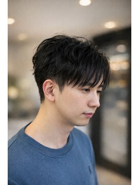 クオリス 上板橋店(QUALIS) 20代◎メンズセンターパートパーマで韓国風モテ髪