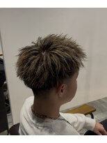 クレヨン ケース(Crayon case)&nbsp;20代30代すっきり刈り上げ明るめカラーショートスパイラルパーマ