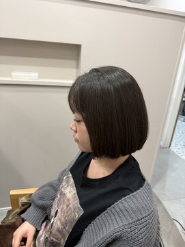 アウラヘアーサロン(aura hair salon) 【Yukie】丸みミニボブ