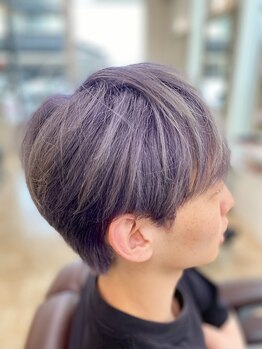ヘアースタジオ La・Lienの写真/カットだけでなくシェービング付き・眉カットで清潔感UP◎