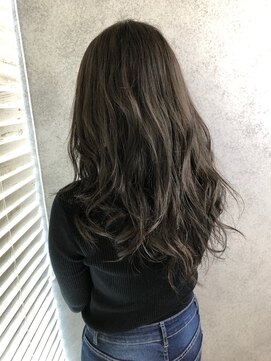 ヘアサロンM 新宿 エレガントグレージュ