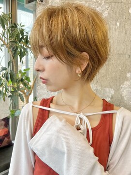 ロビー 表参道(ROBBY) 白髪ぼかしベージュ ／大人ショート／表参道／40代50代