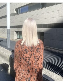 サイ(sai) white beige /高松/ハイトーン /ブリーチ