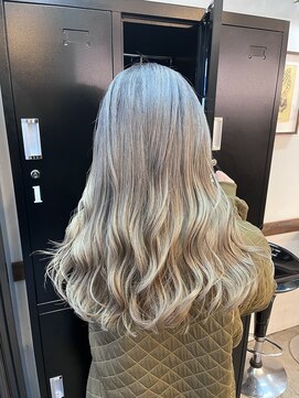 アイノベル(‘Inovel’) バレーヤージュ/シャドールーツ+oggiottoトリートメント