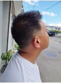 フェザーアップ (スキンフェード)