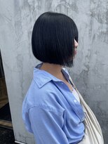 グローバルヘアー バランス(global hair BALANCE) 10代20代 ブルーブラック/ダークトーン/前下がりボブ