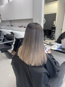 アライブ ハラジュク(ALIVE harajuku) 【ALIVE yu-ki 私にしかできないバレイヤージュ】