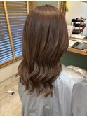 透明感ブラウンベージュ