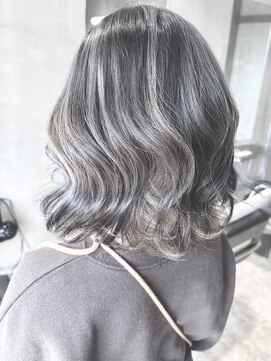 トリニティ(trinity) コントラストバレイヤージュ・ハイライト【豊見城・南風原】