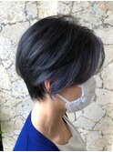 フェミニン/お洒落ショートボブ/小顔レイヤー/インナーカラー/青