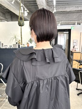 イースエモーション(ease et motion) 透明感あふれるラベンダーグレージュ