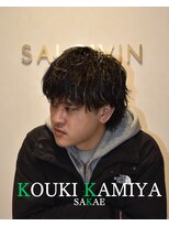 コウキカミヤ 栄(KOUKI KAMIYA)&nbsp;波巻きパーマ
