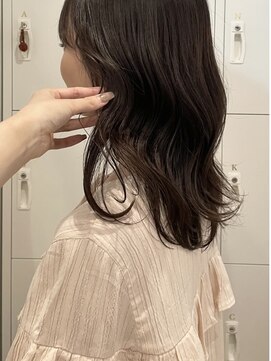エイチ 梅田(H) くびれヘアアプリコットオレンジハイライトカラーウルフカット