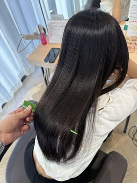 〇髪質改善縮毛矯正_髪にドラマを。〇