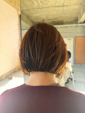 ルナバイルヴェール(LUNA by LeVert) 【ミニボブ×アンブレラカラー】