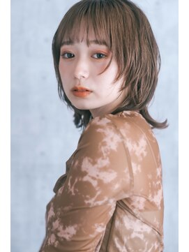 グロウ バイ グラフィー(GLOW by Graphy) ２０代３０代おすすめスタイル　ウルフレイヤー　似合わせカット