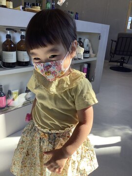 ルストヘアーワークス(LUST hair works) ぱっつん前髪