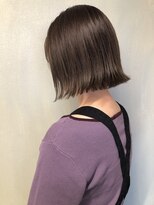 レイリー(Reilly) 切りっぱなしボブ×オリーブブラウン
